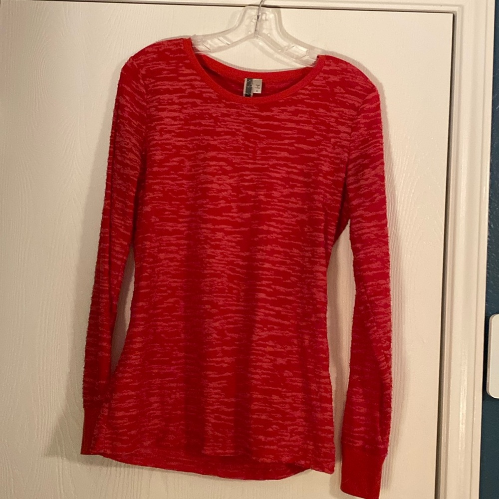 BKE size L red burnout long sleeve shirt